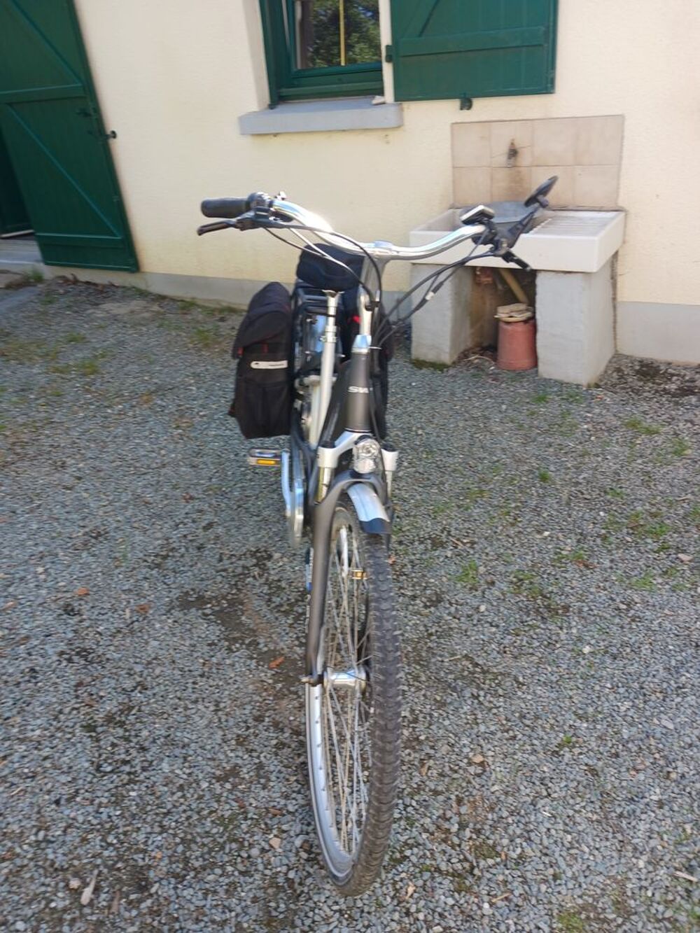 v&eacute;lo &eacute;lectrique starway touring Vélos