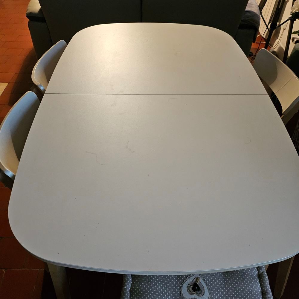 Salle &agrave; manger Meubles