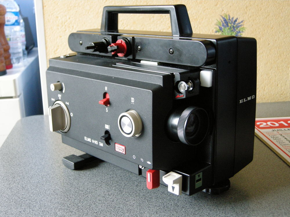 SUPER8FRANCE - Projecteur Super 8 et 8mm Elmo KM-100 SM 