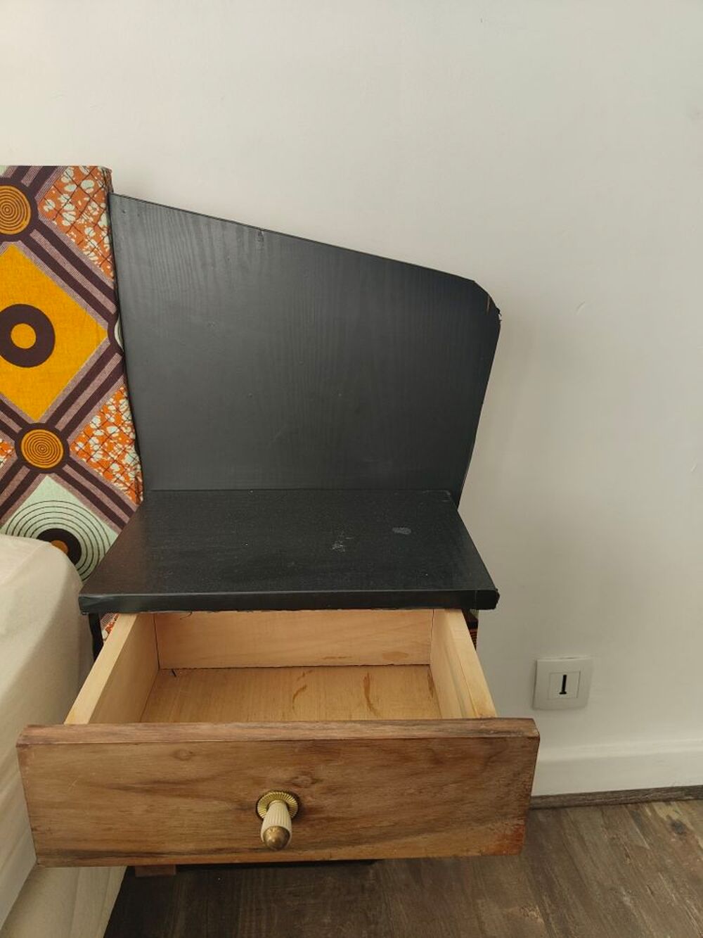T&ecirc;te de lit en bois d&eacute;co Meubles