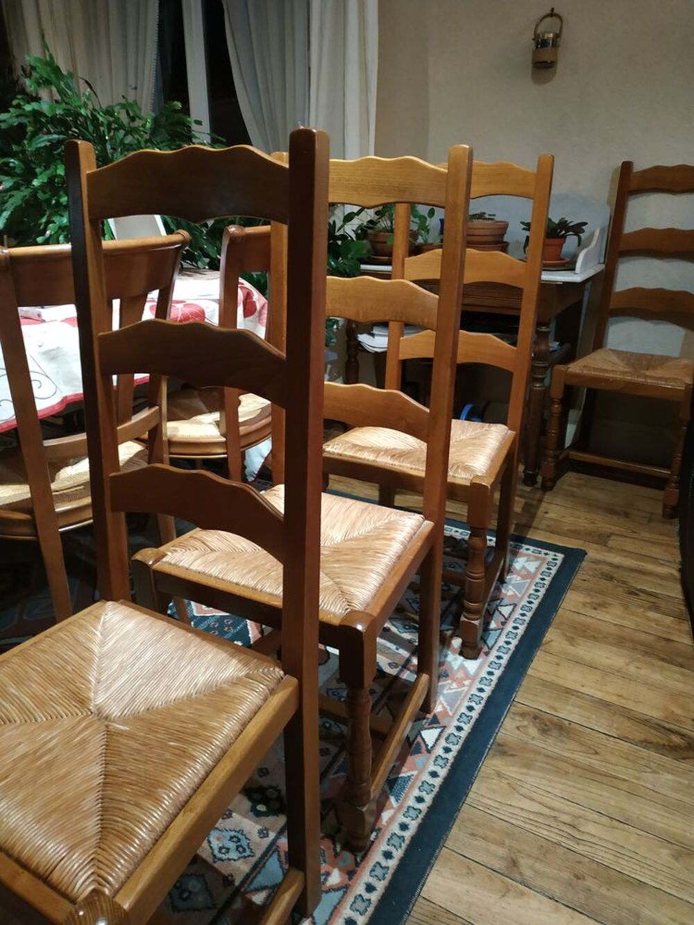 6 chaises en h&ecirc;tre vernies, assise paille Meubles