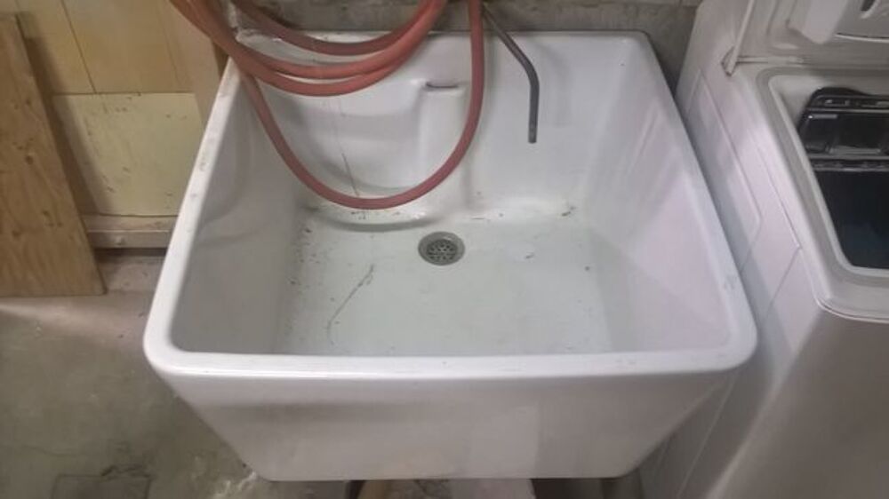 Sanitaire C&eacute;ramique BAC + LAVABO Bricolage