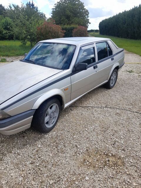 Alfa Romeo 75 2.0 Twin Spark 1988 occasion Villampuy 28200