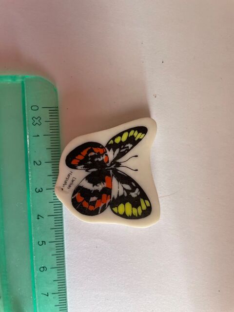 Gomma gomme eraser collection gommes papillon multi-coleur 5 Bures-sur-Yvette (91)