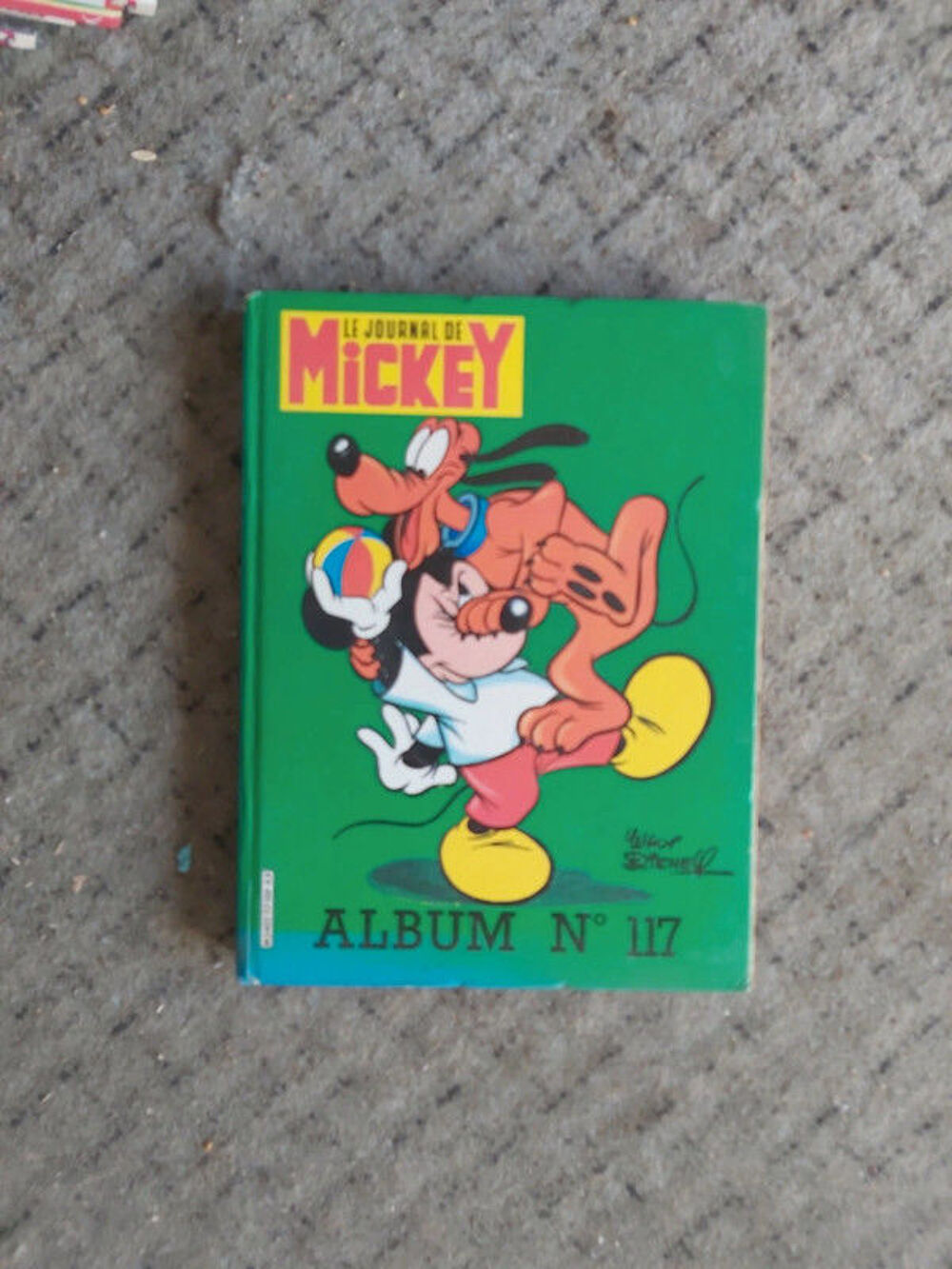 albums de mickey carton&eacute; Livres et BD