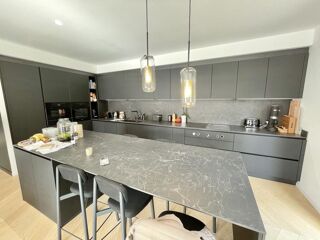  Maison  vendre 8 pices 300 m