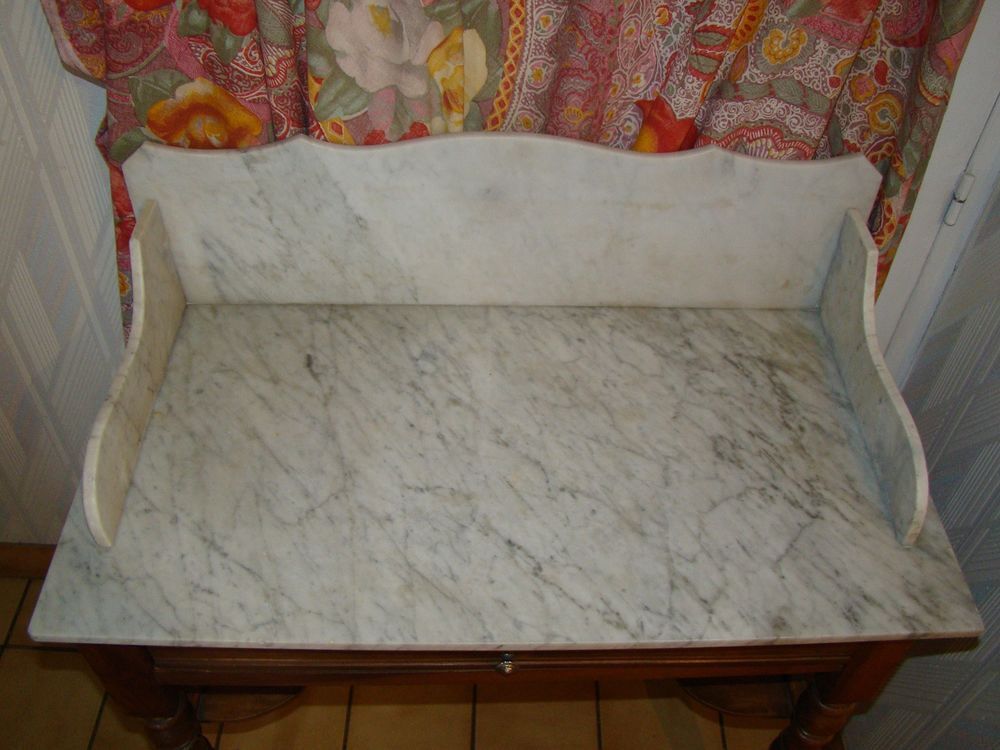 Table de toilette ancienne - Epoque 1900
Meubles