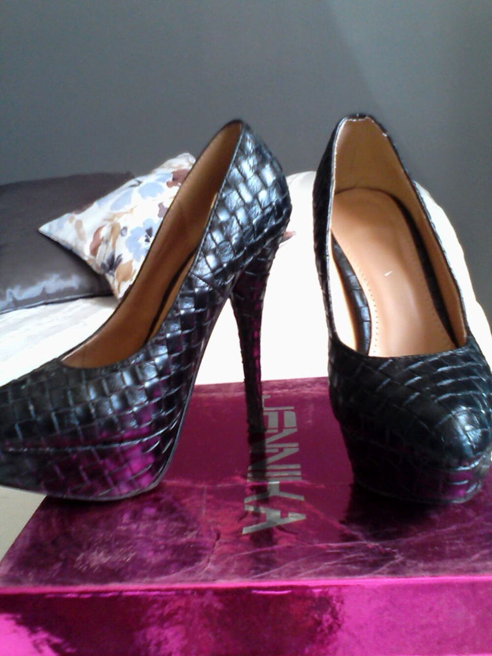 ESCARPINS EN NOIR Chaussures