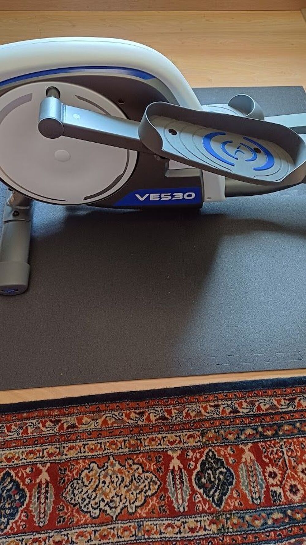 V&eacute;lo elliptique de la marque DOMYOS, r&eacute;f. VE 530 Sports