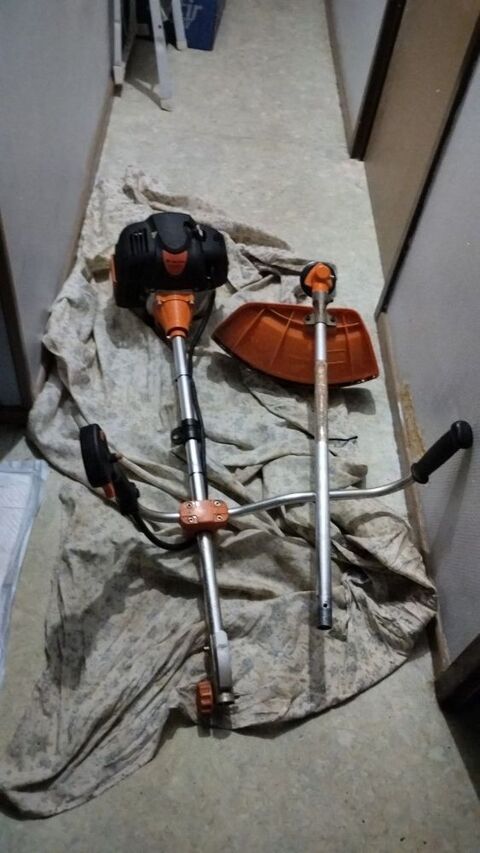 2 d�broussailleuse foresti�re un. harnais 160 Elne (66)