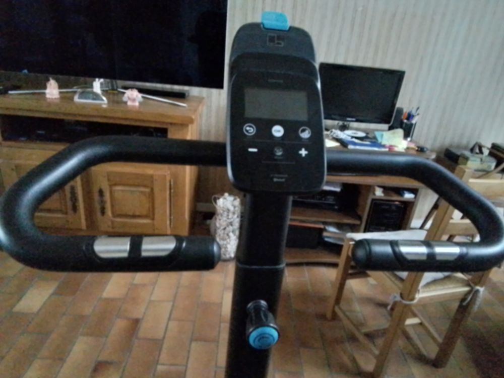 V&eacute;lo d'appartement auto aliment&eacute; Vélos