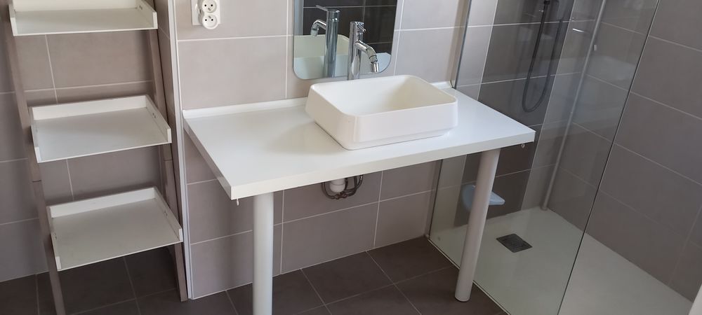 Mobilier et sanitaire salle d'eau Meubles