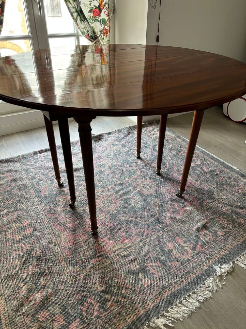 Table style Louis XVI Meubles