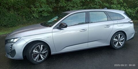 Peugeot 308 SW 180cv hybride Rechargeable modele Active Pack 2022 occasion Les Sables-d'Olonne 85100