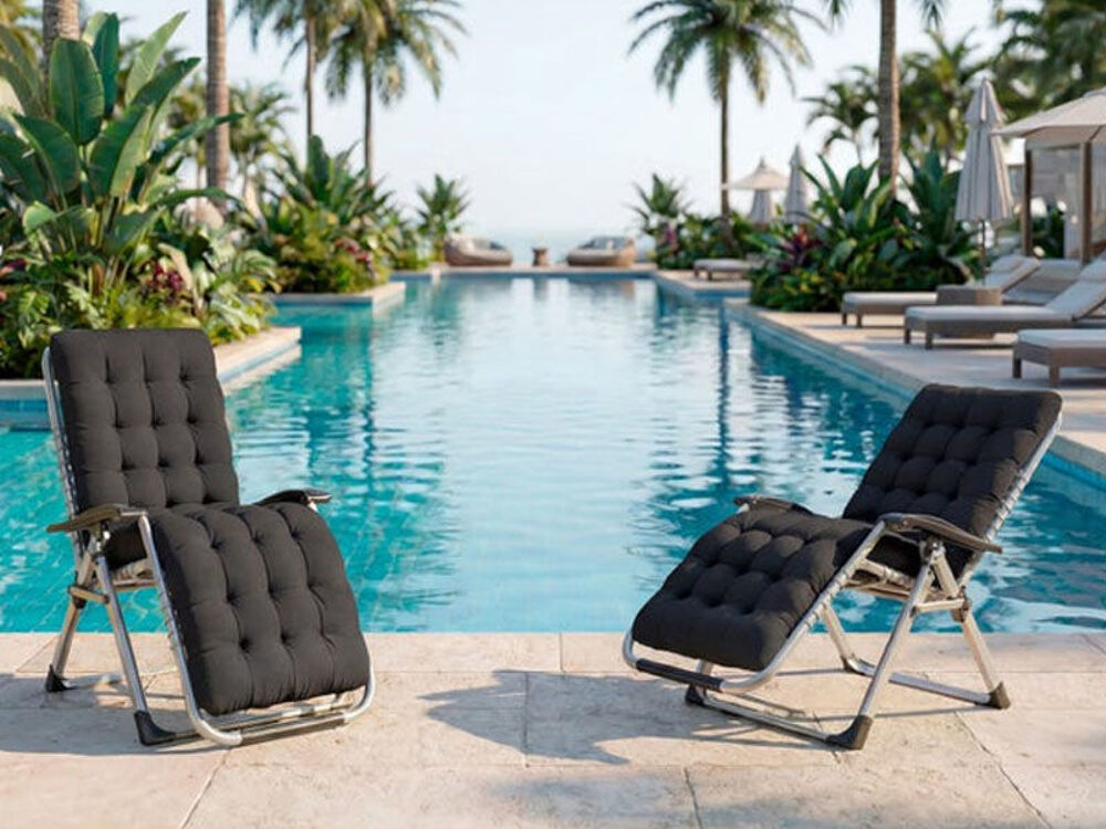 Lot de 2 x Chaises longues pliables rembourr&eacute;es avec tablett Jardin