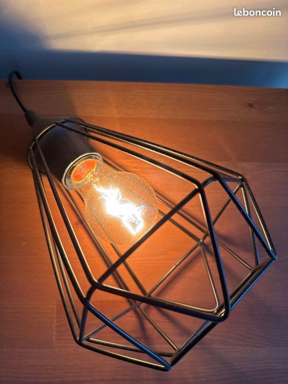 Lampe forme diamant avec ampoule &agrave; filament Décoration