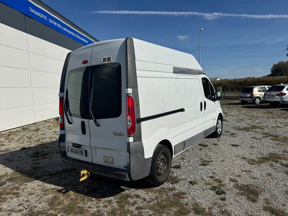 Trafic TRAFIC FGN DCI 115 L2H2 1200 KG CONFORT EURO 5 2013 occasion 56400 Brech