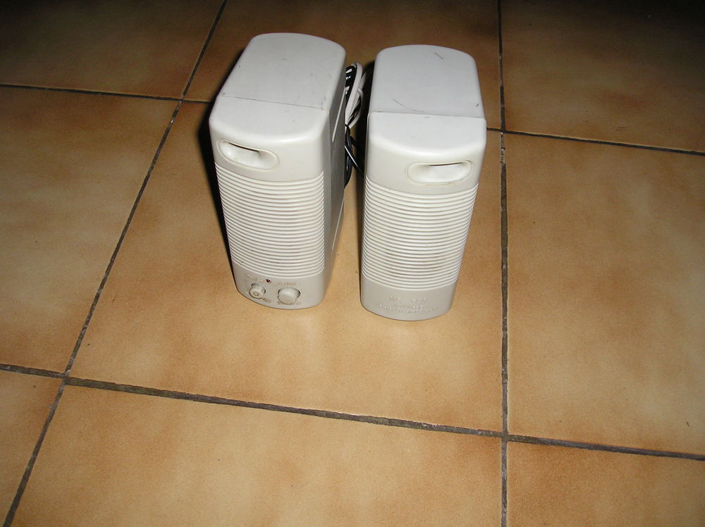 Haut-parleurs st&eacute;r&eacute;o speaker system - MS 691 - pour PC
Matériel informatique