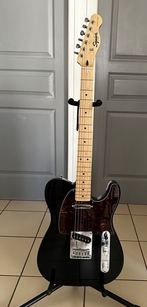 Squier Telecaster Sonic. 
Bédoin (84)