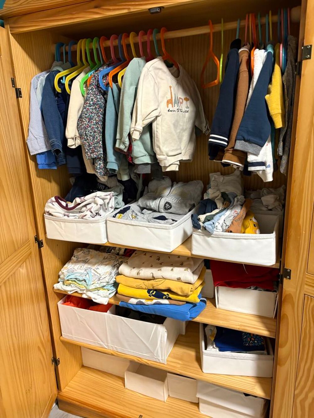 chambre b&eacute;b&eacute; compl&egrave;te bois lit table &agrave; langer Meubles