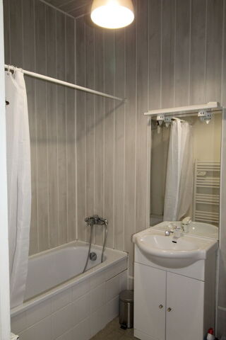  Appartement à louer 2 pièces 48 m²