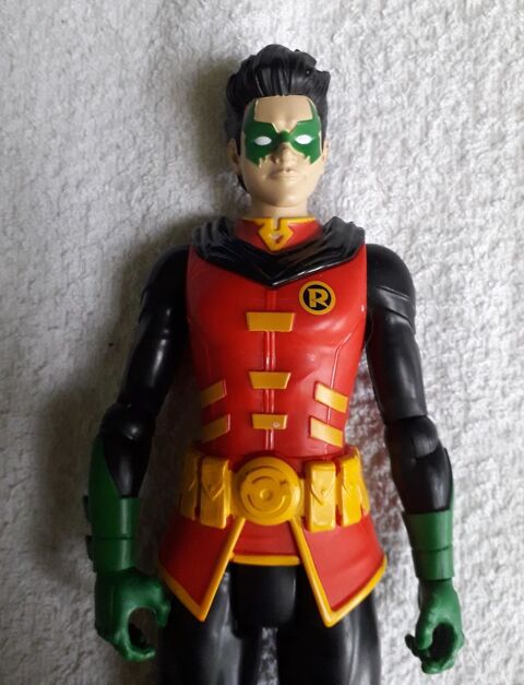 Grande figurine Robin de la série Batman 30 Limoges (87)