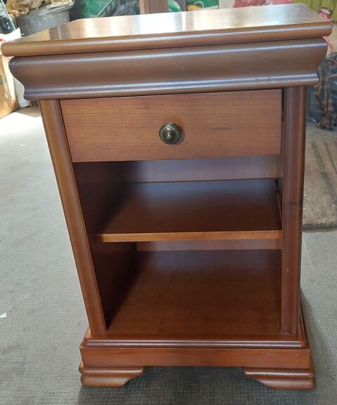 table de chevet style Louis Philippe 20 Saint-Jean-de-la-Ruelle (45)