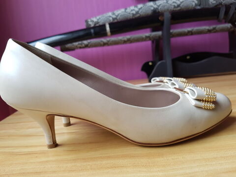 Escarpins Salvatore Ferragamo, pointure 39 150 Créteil (94)