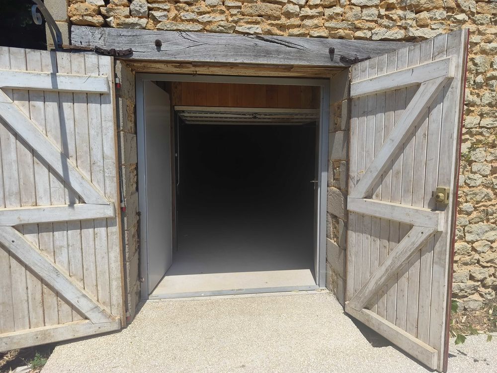 Location Remise/Grange box de stockage archive meuble etc.. Poitiers