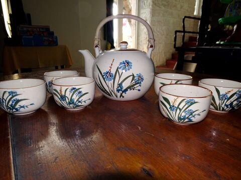 V�ritable service � th� th�i�re 6 tasses 29 Monflanquin (47)