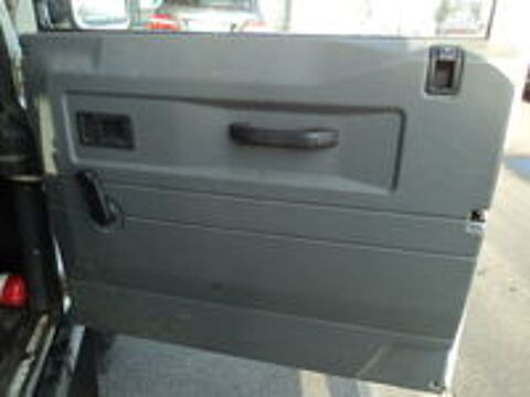 Defender 110 Td5 2001 occasion 78610 Le Perray-en-Yvelines