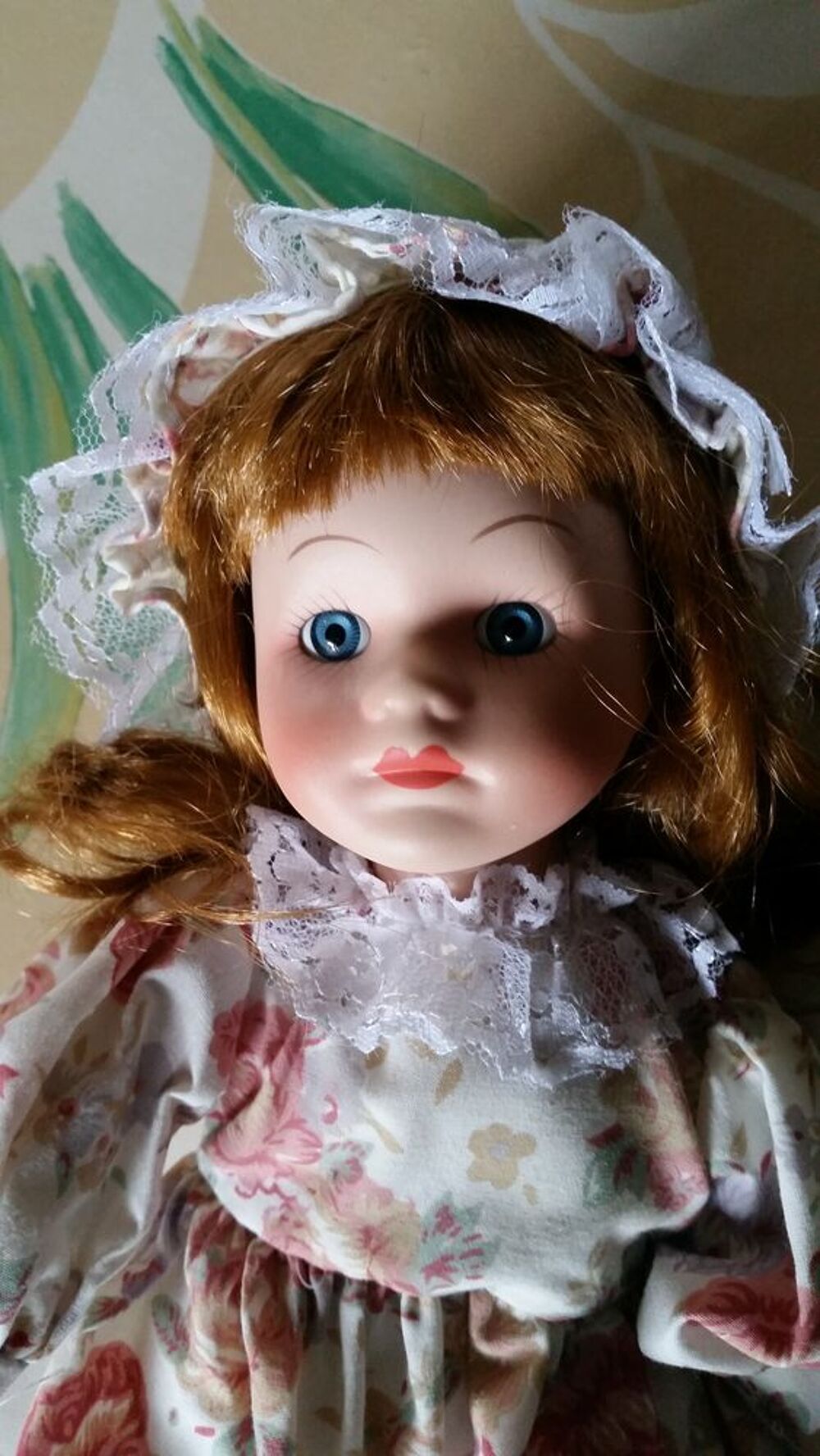 Poup&eacute;e en porcelaine Jeux / jouets