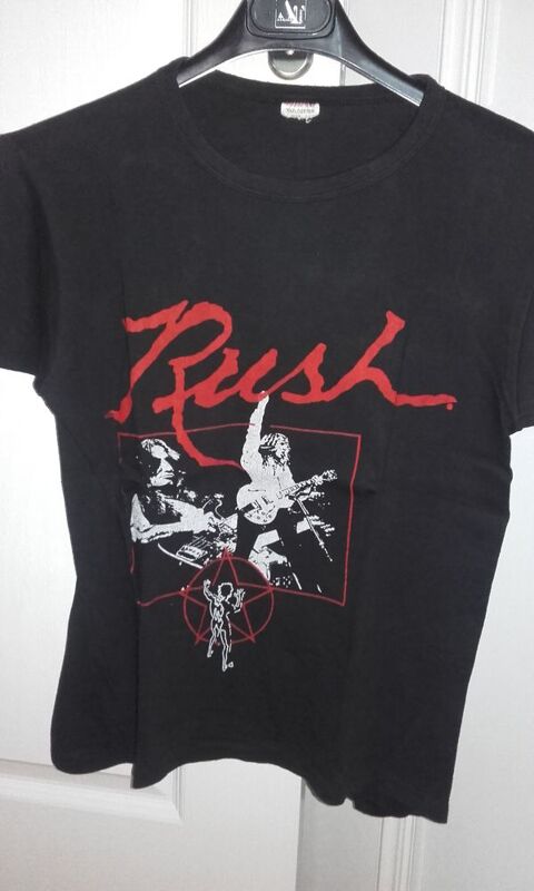 T-Shirt : Rush - 1980 - Taille : M 150 Angers (49)