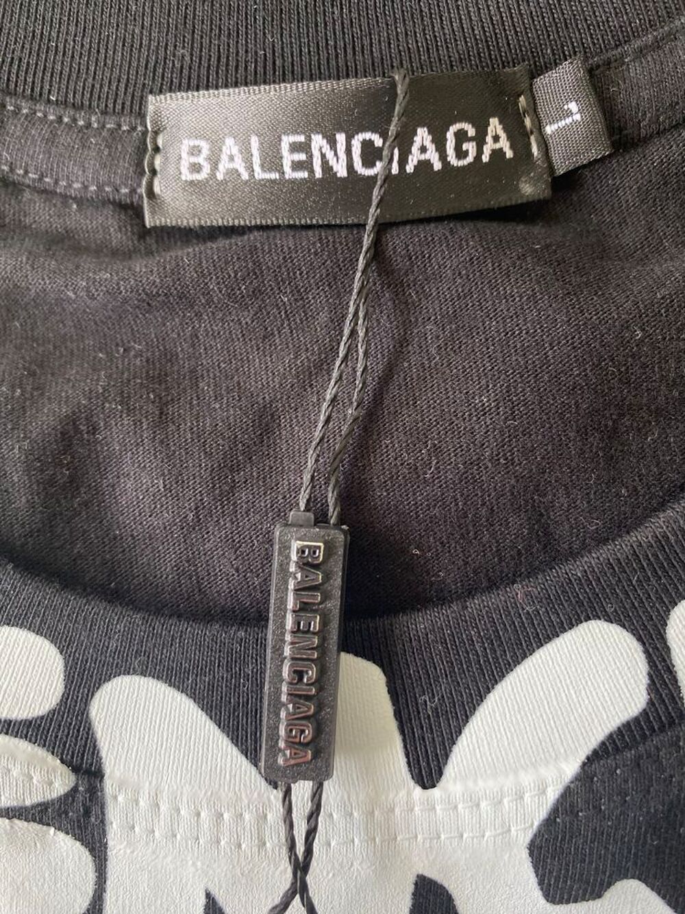 Tee-Shirt Balenciaga noir - manche courte - taille L - 100 Vtements