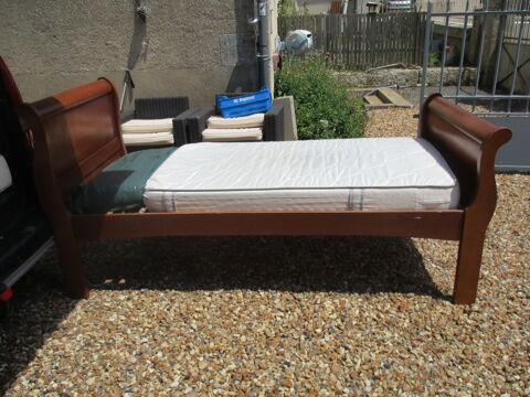 lit une personne 55 Thor�-la-Rochette (41)