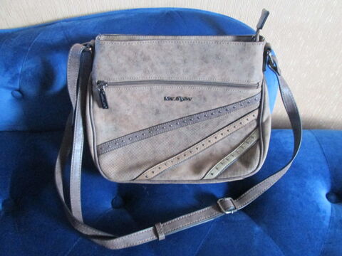 Sac à main gris taupe neuf Mac Alyster création 25 Herblay (95)