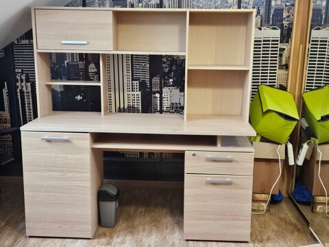 grand bureau  95 Charleville-M�zi�res (08)