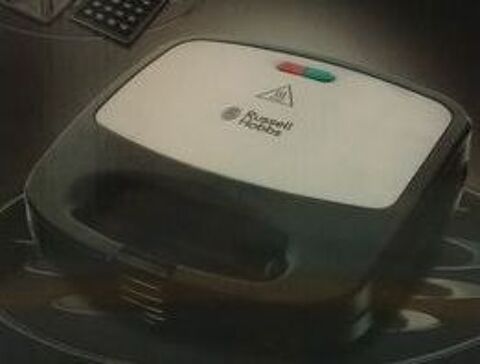 Gaufrier Russell Hobbs 10 Beauchamp (95)
