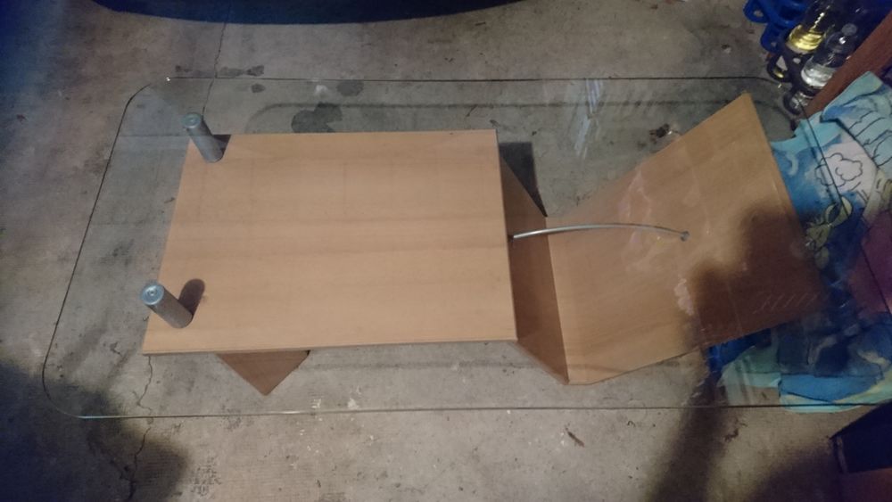 Table basse avec plateau en verre Meubles
