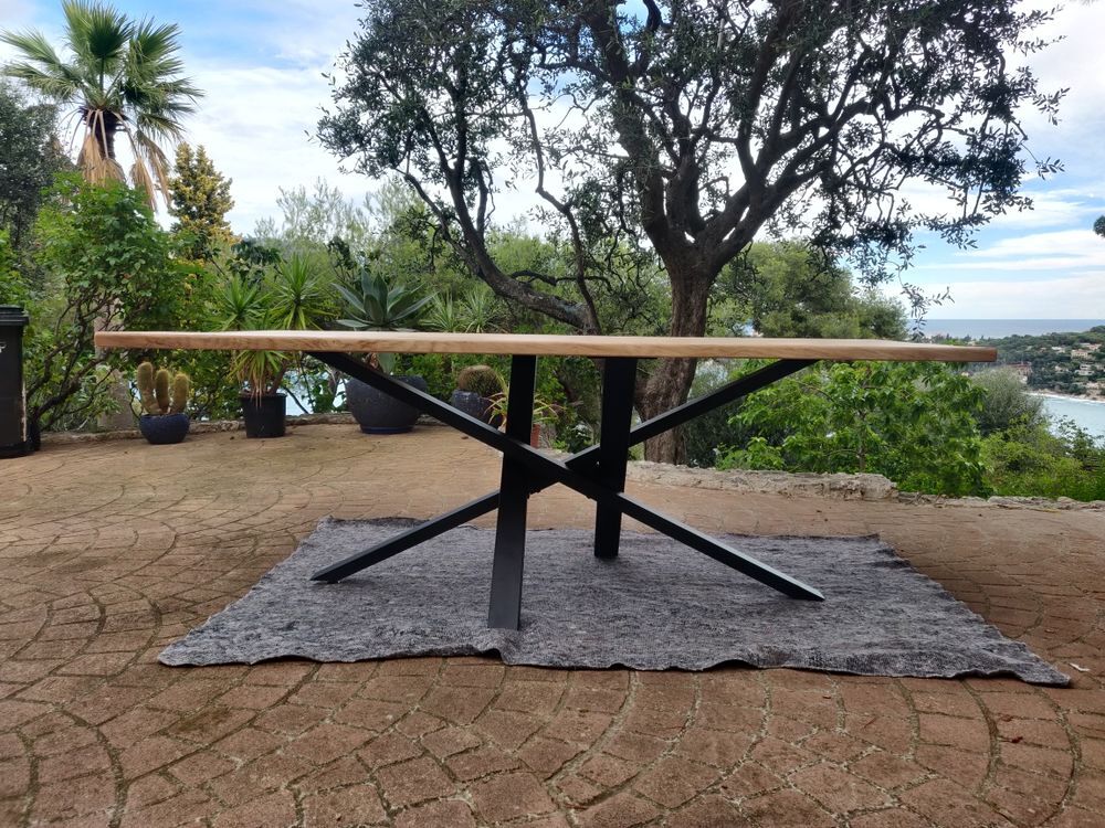 table bois en ch&ecirc;ne massif Meubles