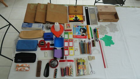 Divers fournitures scolaire et bureau 18 Sabl-sur-Sarthe (72)