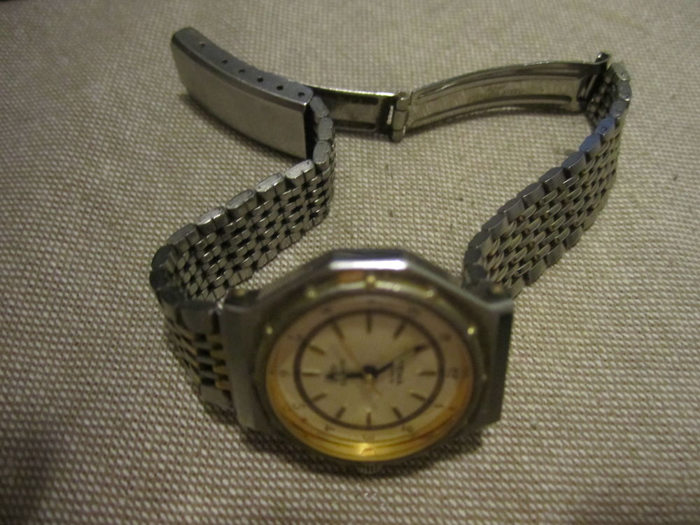 Montre femme vintage marque YEMA/ann&eacute;es 1980 Bijoux et montres