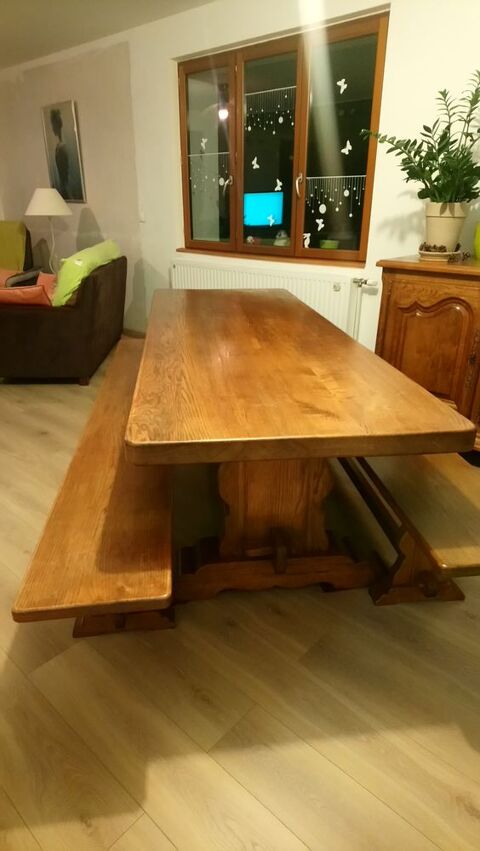 Table chne avec bancs 0 Chalindrey (52)