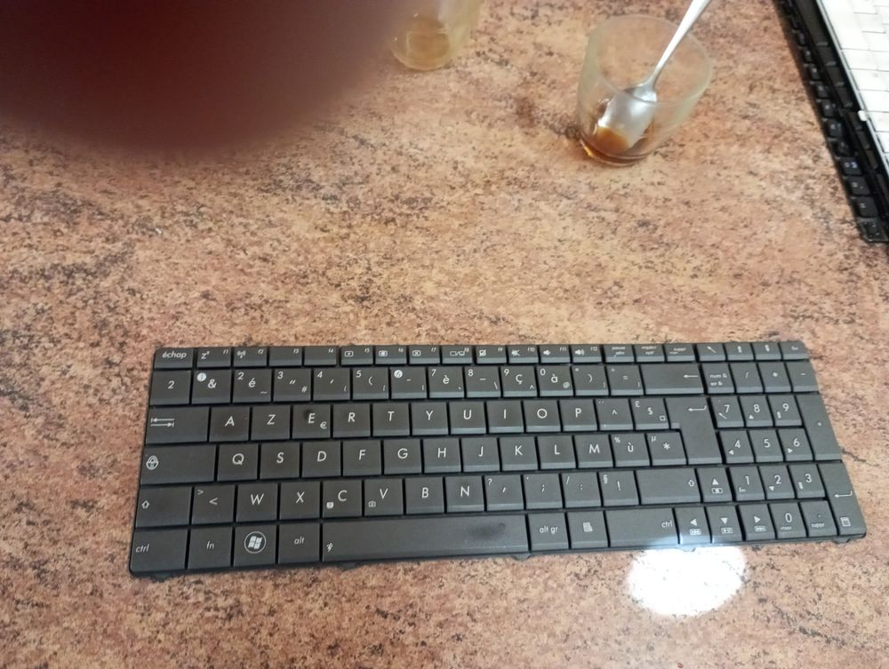 5 claviers pour pc portable Matériel informatique