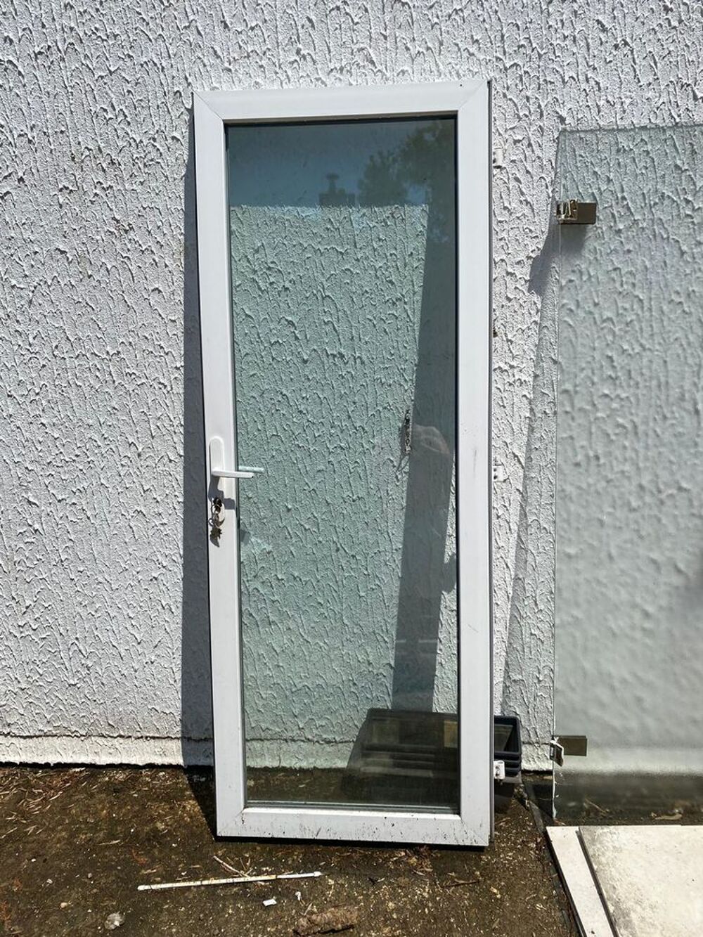 Porte d'entr&eacute;e double vitrage en pvc Bricolage