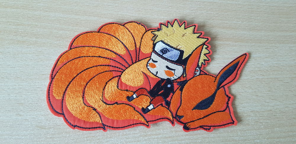 &eacute;cusson brod&eacute; 
manga 
Naruto et Kurama
Ky&ucirc;bi
20x11 cm
