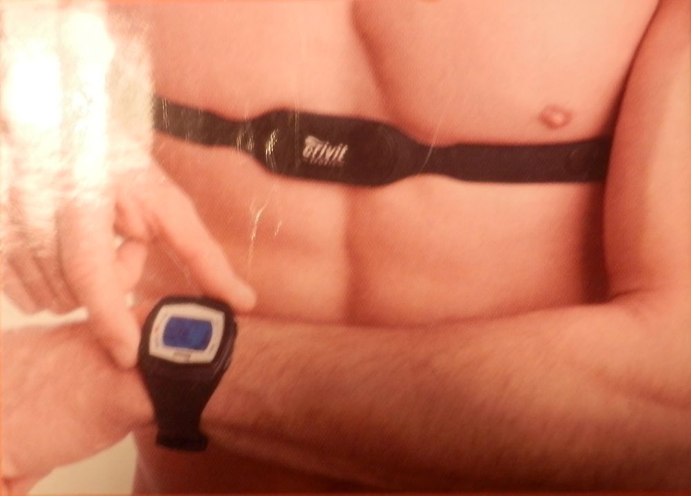 montre cardio-fr&eacute;quencem&egrave;tre Sports