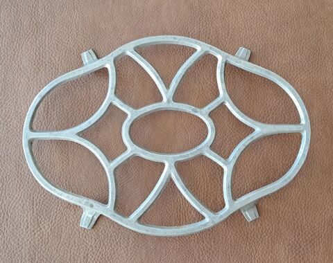 ancien dessous de plat vintage aluminium  forme de losange 6 Carnon Plage (34)