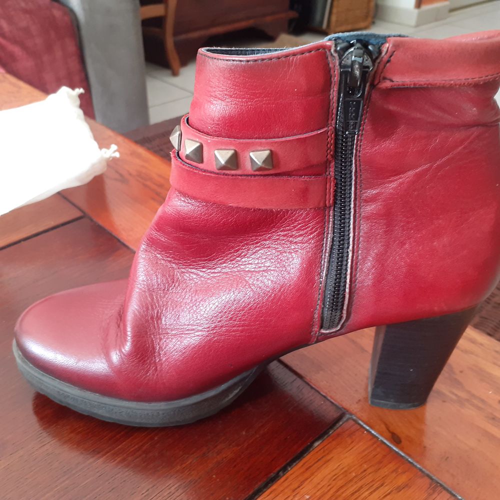 bottines tout cuir marque DORKING Chaussures