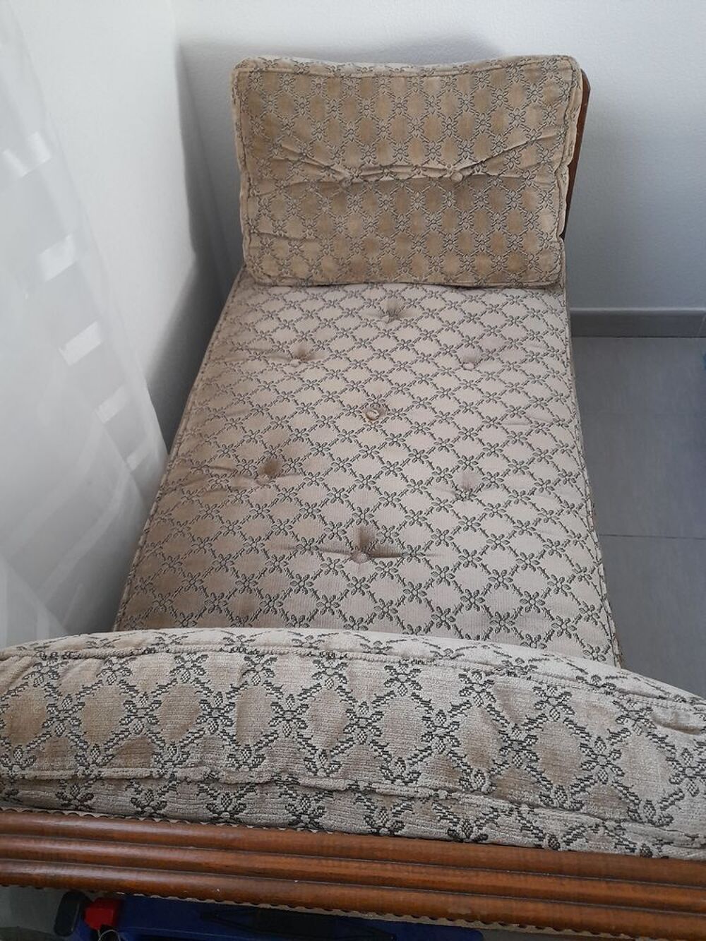 Banquette lit d appoint. Meubles
